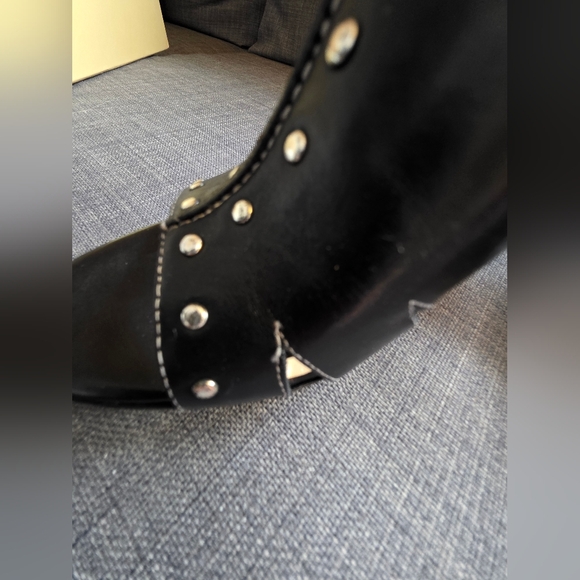 Michael Kors Black Sandal, Size 8 - Picture 6 of 12